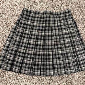 NWOT Plaid mini skirt